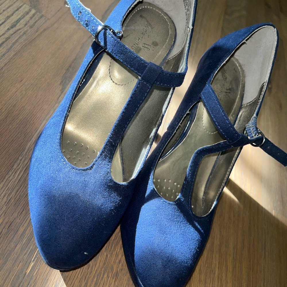 Velvet navy blue Heels